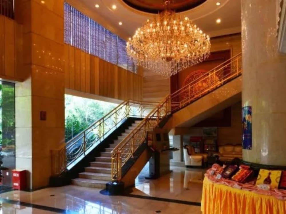 Sunshine Holiday Hotel Fuzhou Fuzhou  Exterior foto